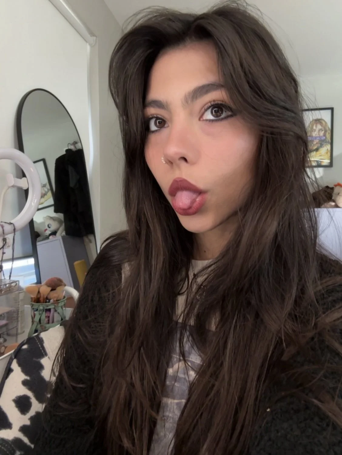 cute latina image 3