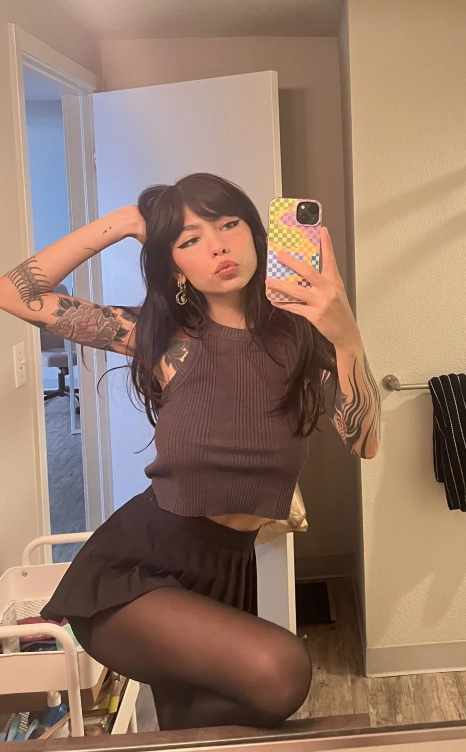 cute latina image 6