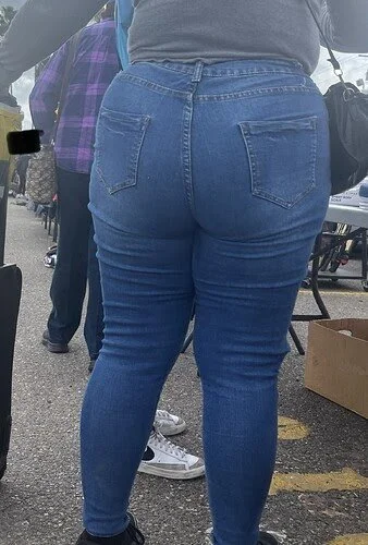 Thick heavy booty (not oc) image 2