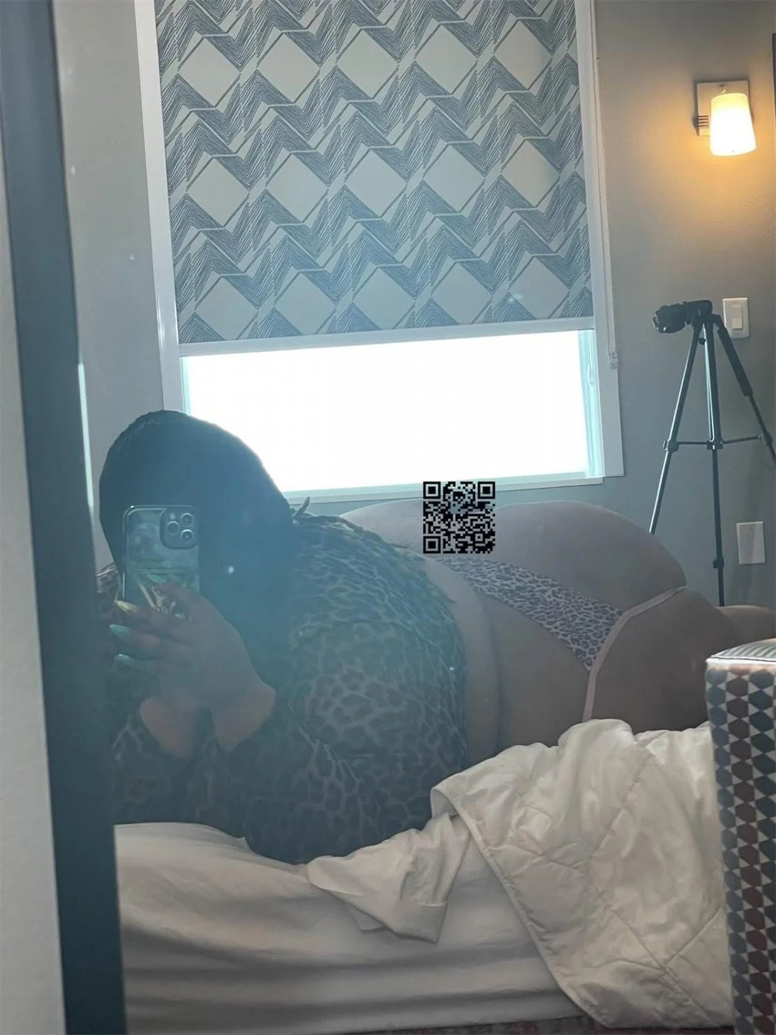 SSBBWs Straight Drop 2 image 4