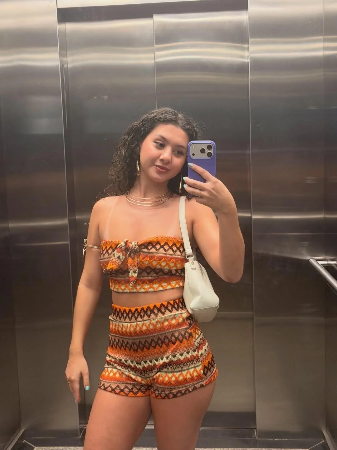 Lorena fofa , novinha morena...Lorena Tucci abeleza deliciosa , tao gostosa !!! image 2
