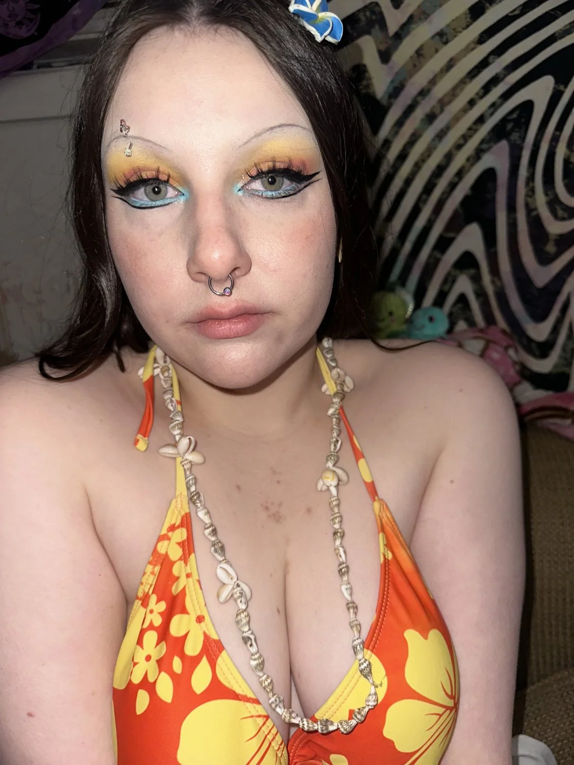 Soles n smoke? main image