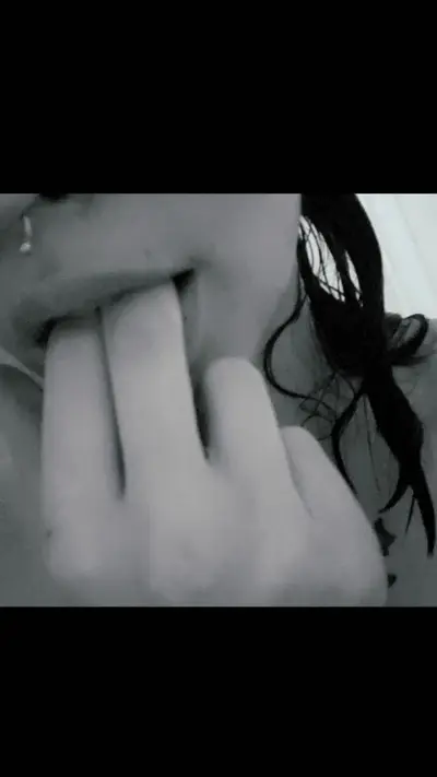 Who would you want me or bell delphine cover image