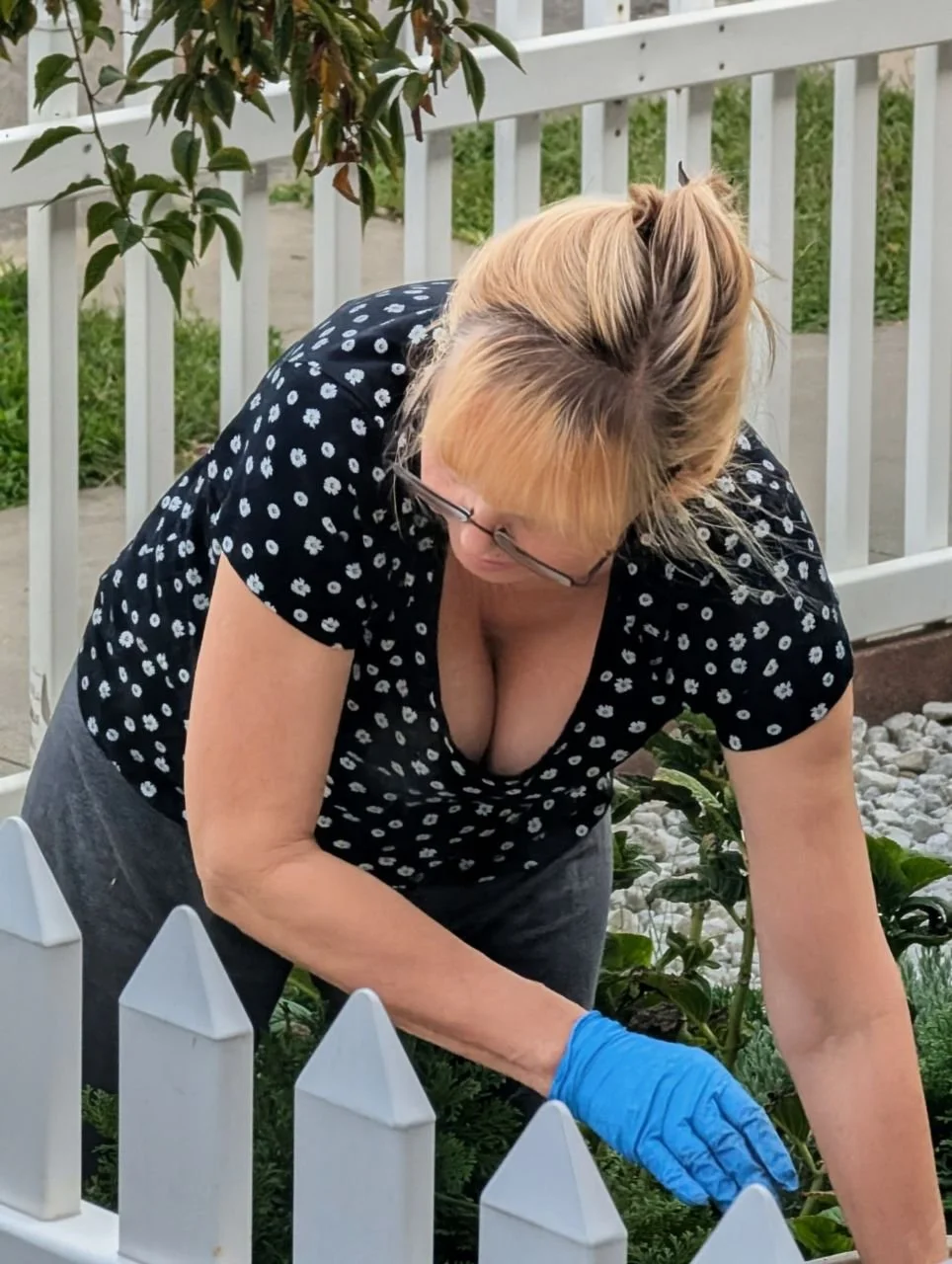 I Got My Drunk Aunt To Let Me Touch Her Hairy Pussy!! - WebSlut Aunt Whore image 1
