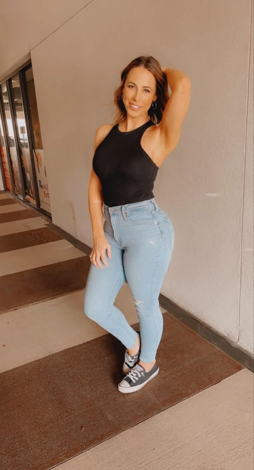 Texas TikTok milf Robyn fields image 18