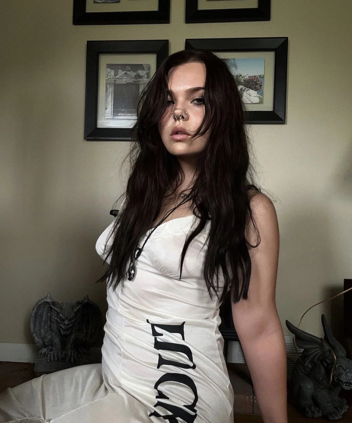 My favorite trashy alt teen Maddie image 13
