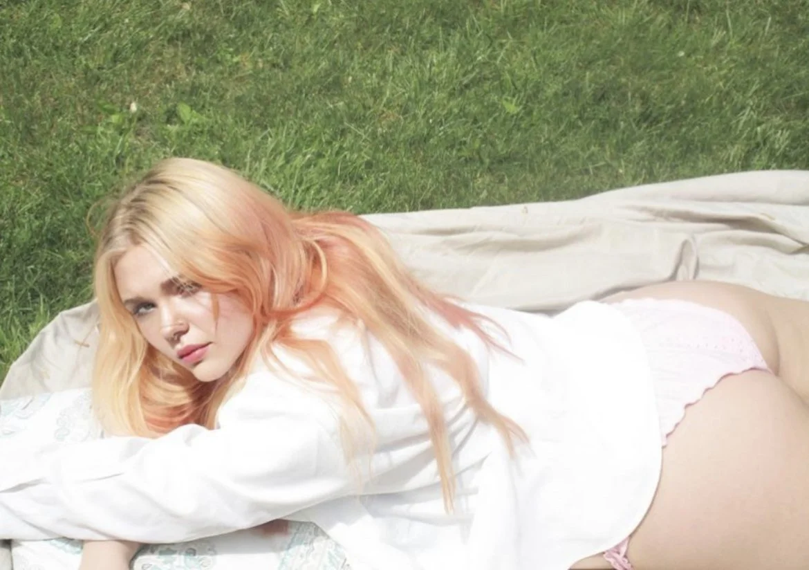 My favorite trashy alt teen Maddie image 16