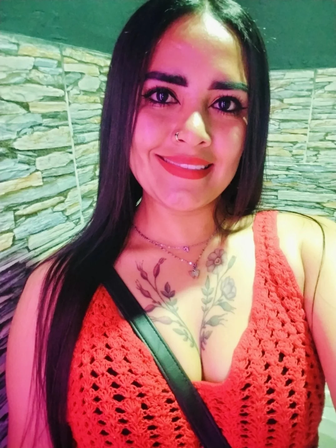 Rica morena colombiana, esta rica la muy perra image 23