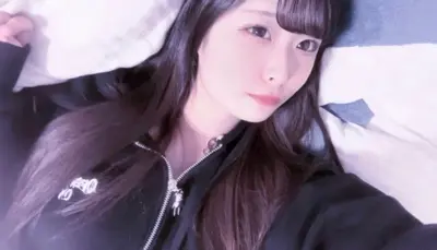 cute japanese girl licks for change cover image
