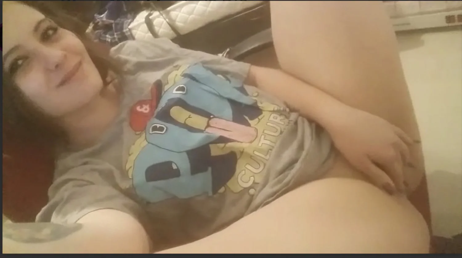 Cheating taken Slut be exposed from FCN Moren use her as a pocket pussy. image 2