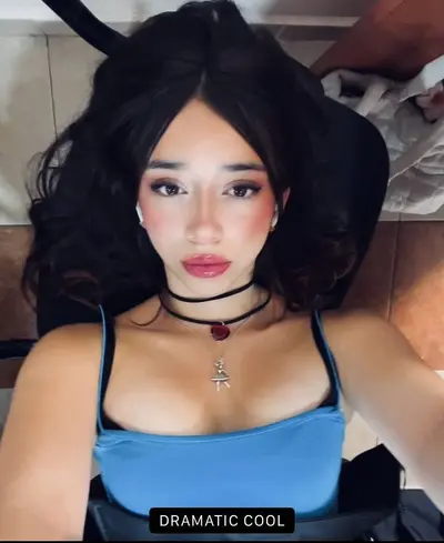 Deliciosa putita tetona cover image
