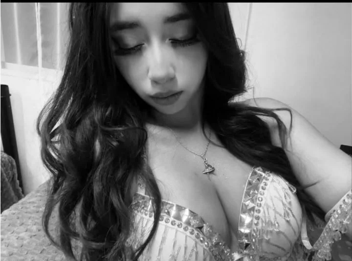 Deliciosa putita tetona image 10