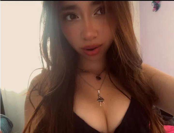 Deliciosa putita tetona image 6