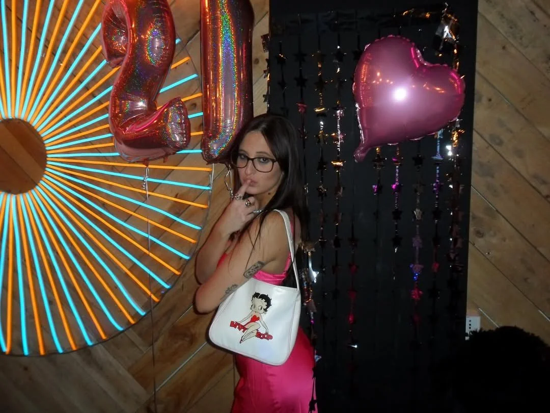 cute erotic dancer Bria image 5