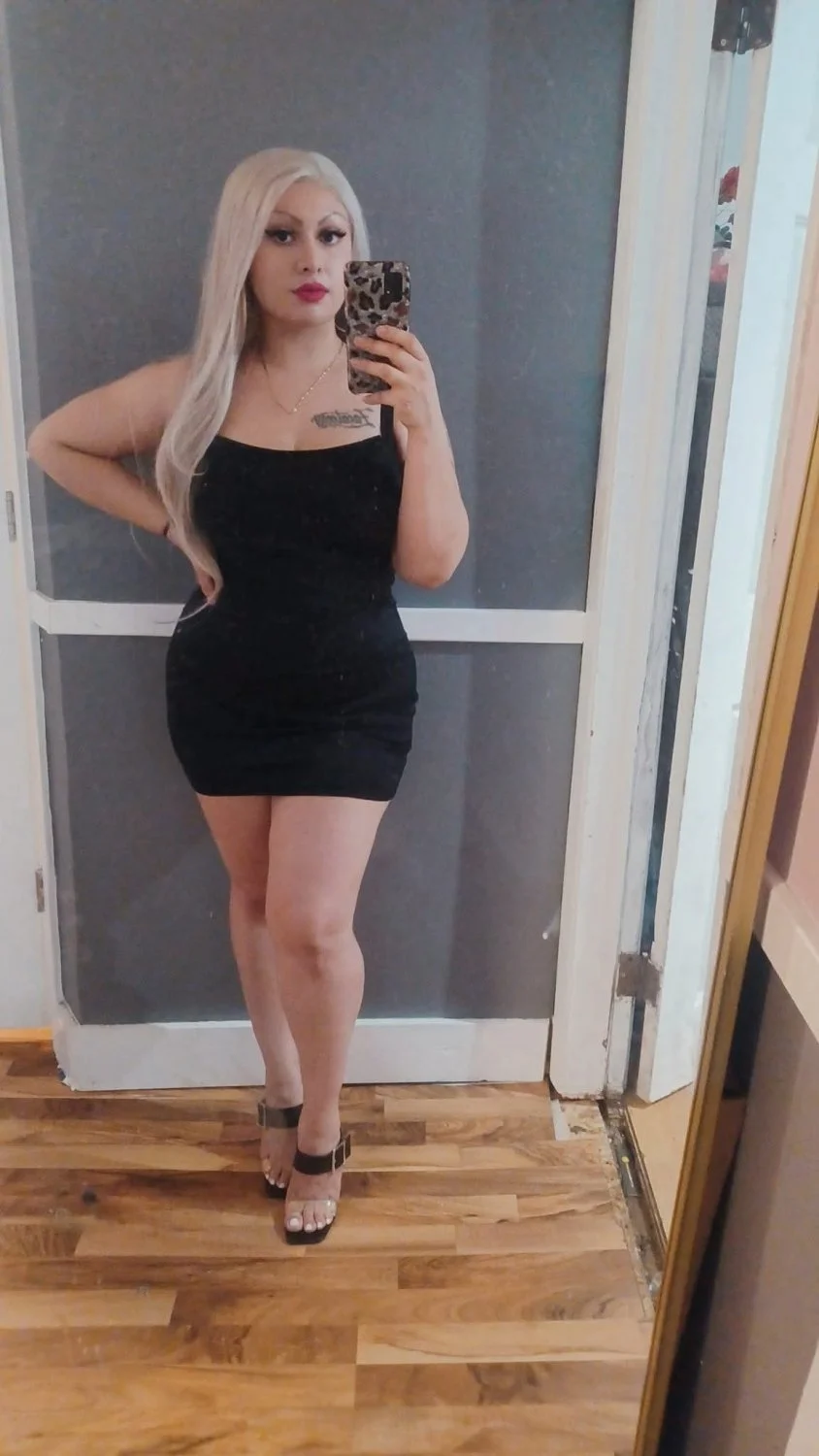 Sexy chicago latina image 5