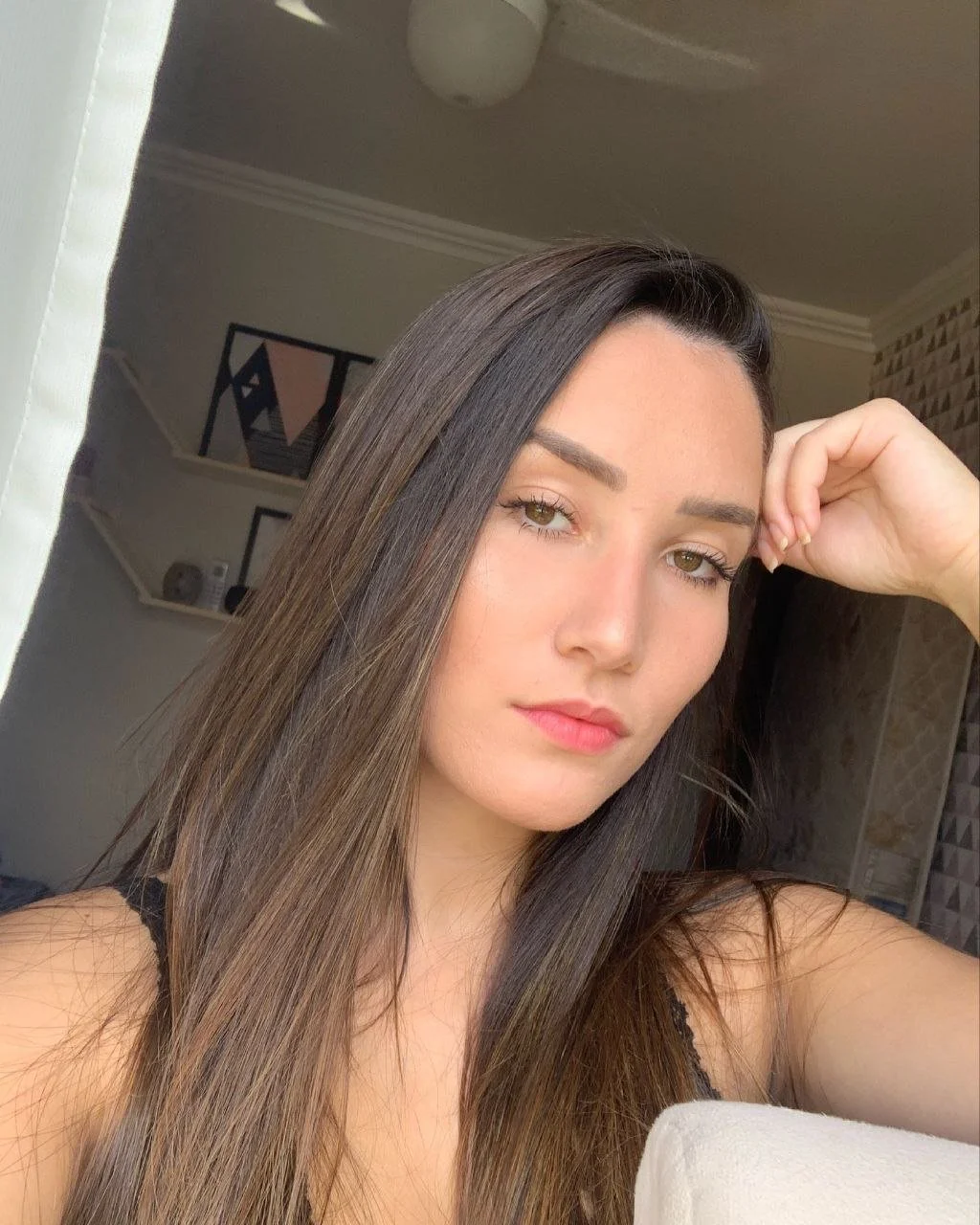 Girl wants to hear your thoughts image 12