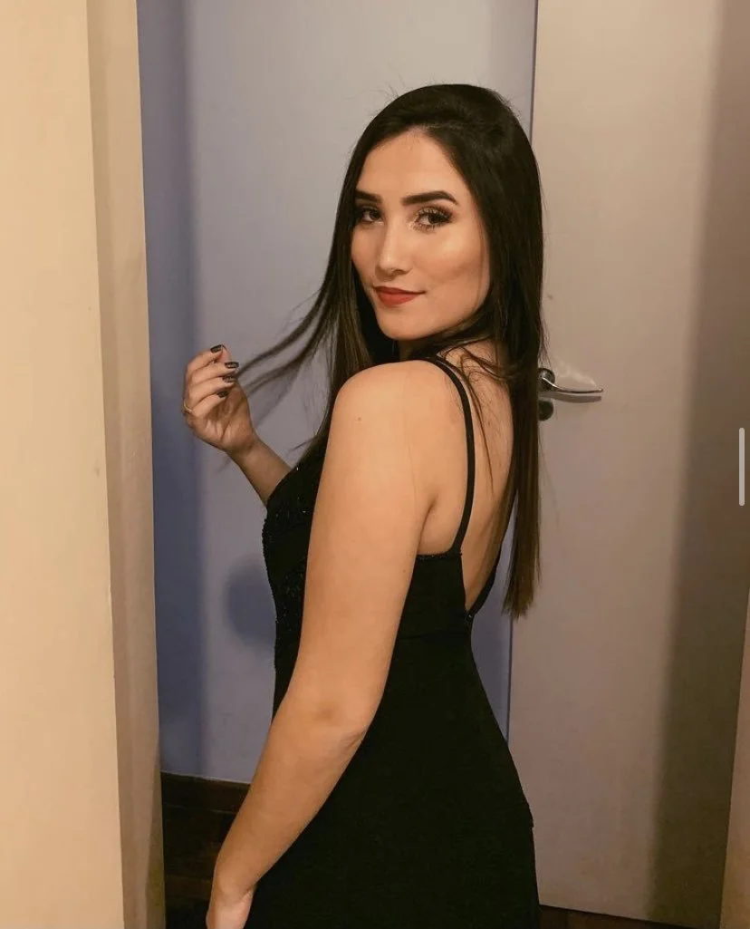 Girl wants to hear your thoughts image 4