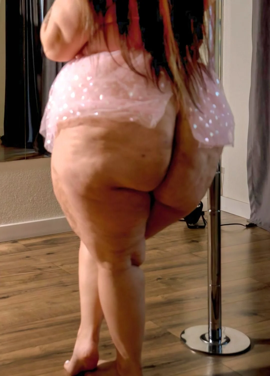 ExtraThickWife image 3