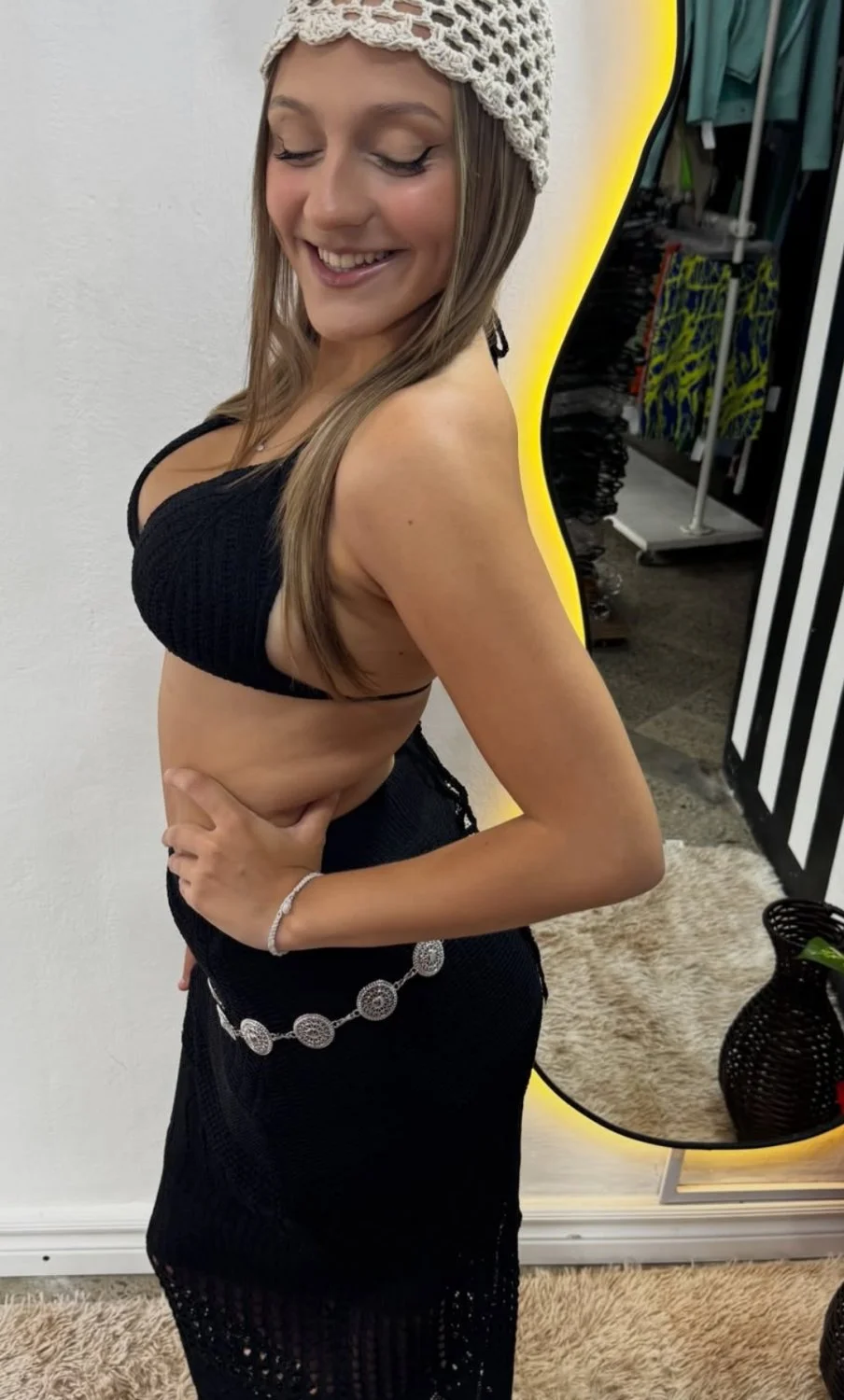 Rubia tetona hot image 5