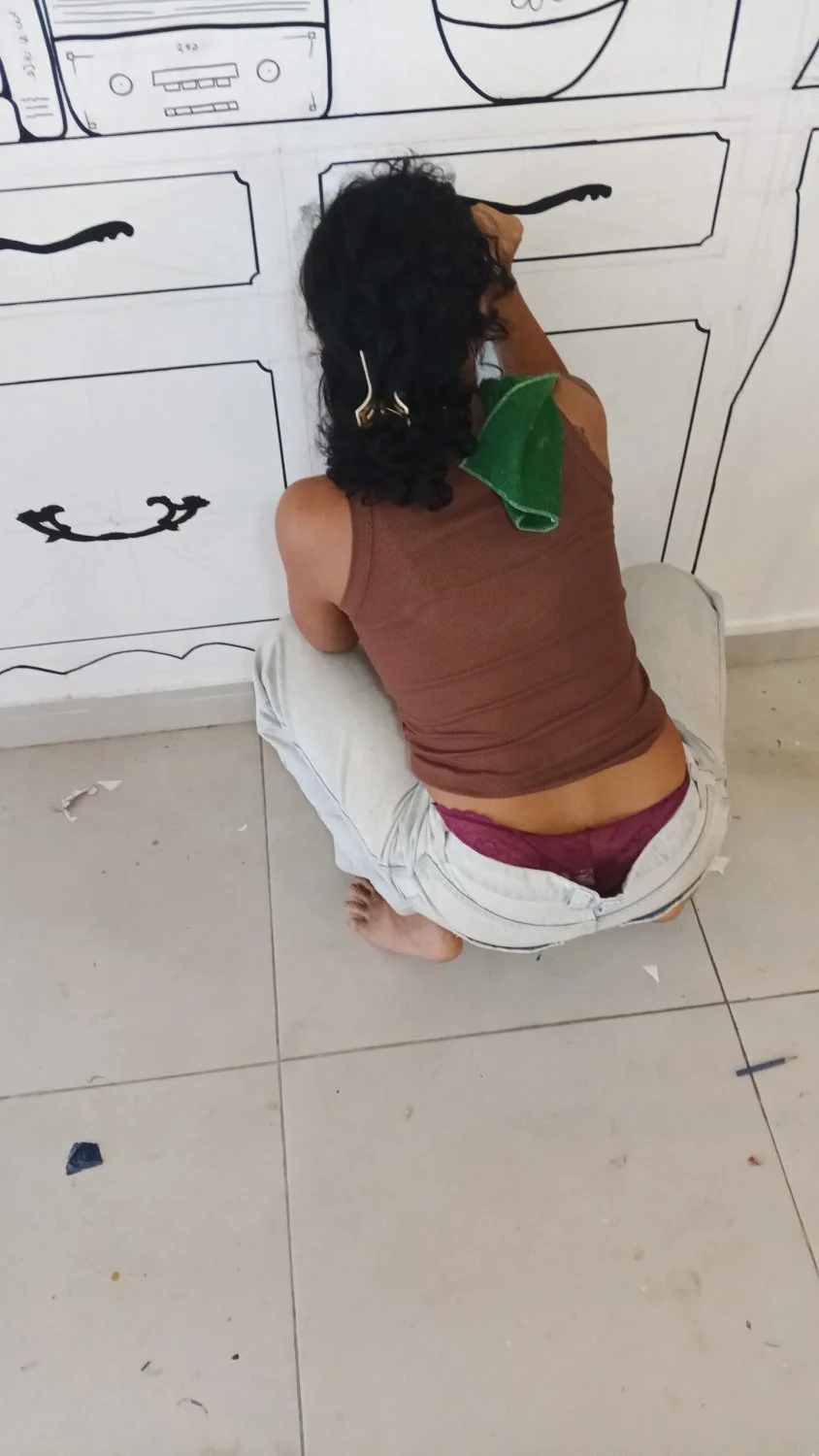 Olha só a casada vindo trabalhar de calcinha de renda image 3