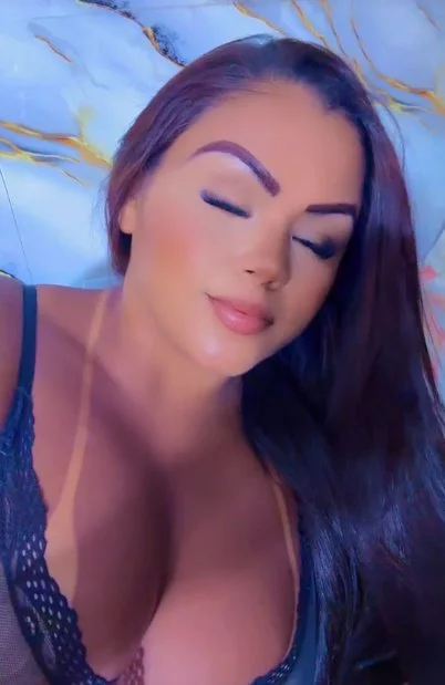 karyna magiolli image 12