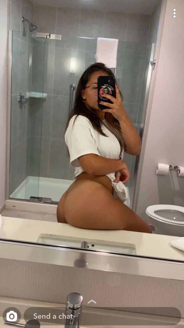 Bella 21 image 3
