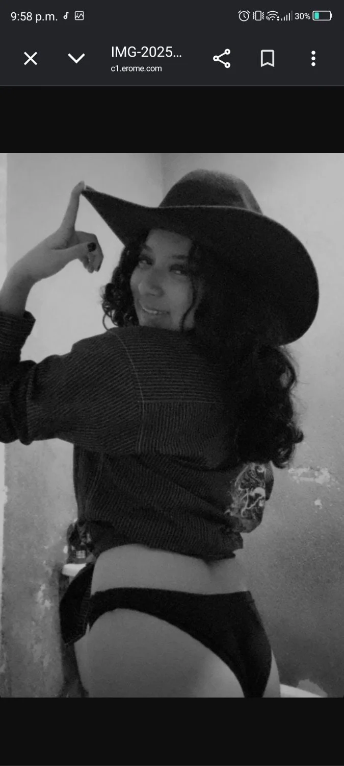 Ramona puta de Querétaro se exhibe image 6