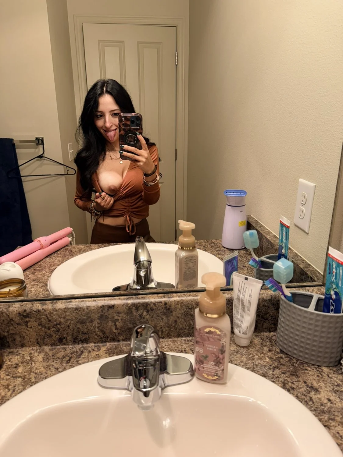 long term gf Jade gets leaked image 24