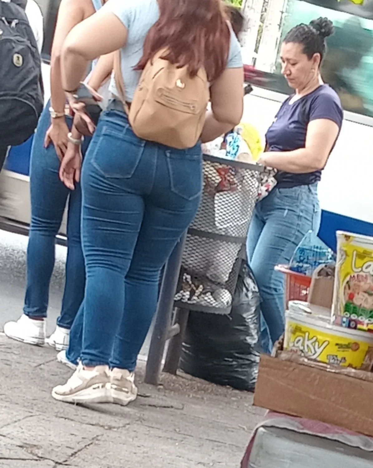 Culos a la vista image 18