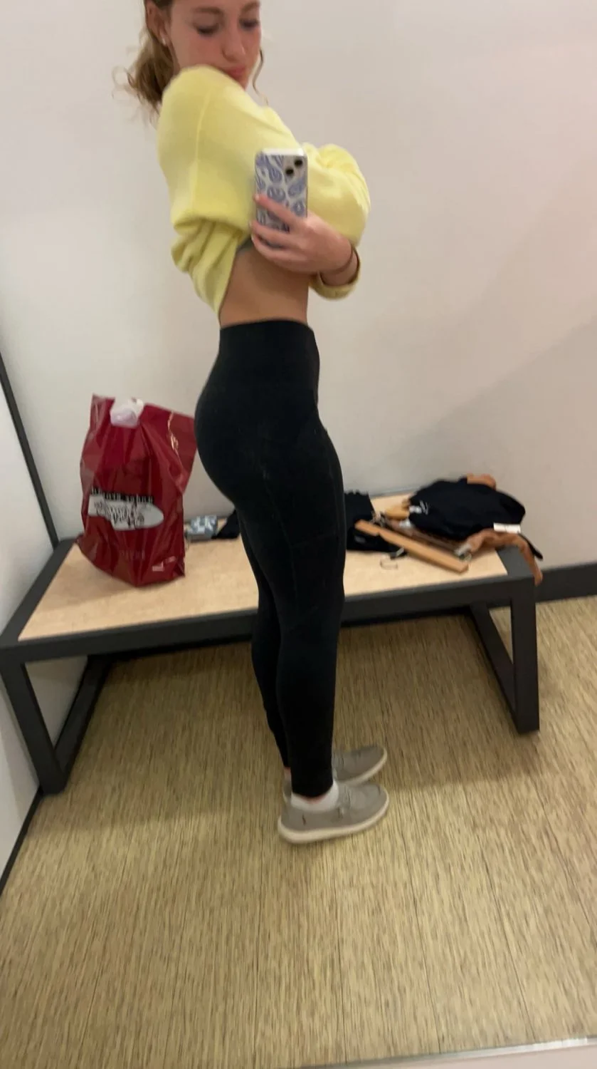Horny college teen slut leaked sextapes with boyfriend. Doggystyle backshots blowjob image 12