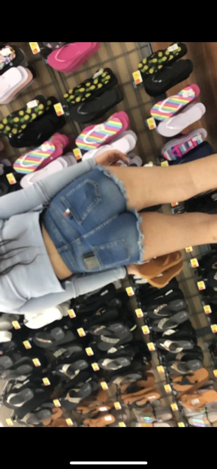 Shopping creeps main image