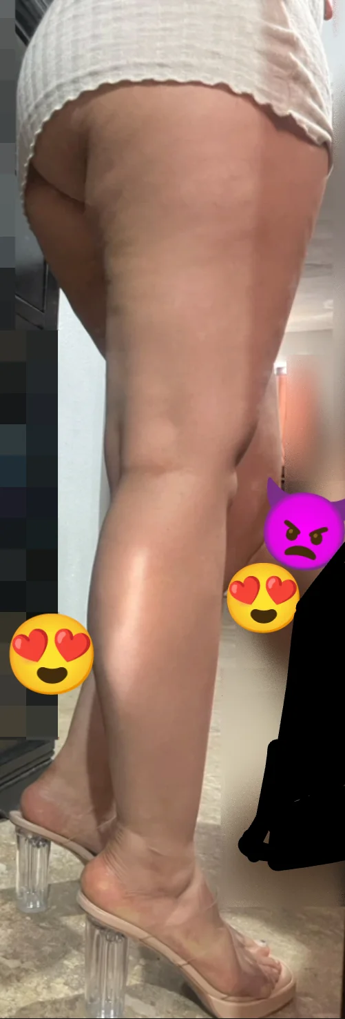 Stripper latina main image