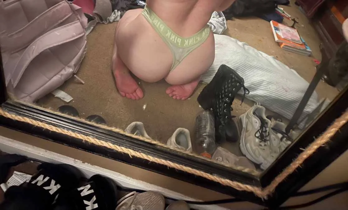 The cheating little slut is back main image