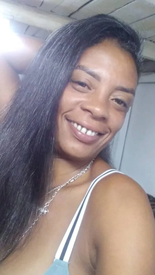 SOY LA PUTA MAS FAMOSA DE LA HABANA ADICTA A LA VERGA MUY GRANDE Y LECHOSA image 6