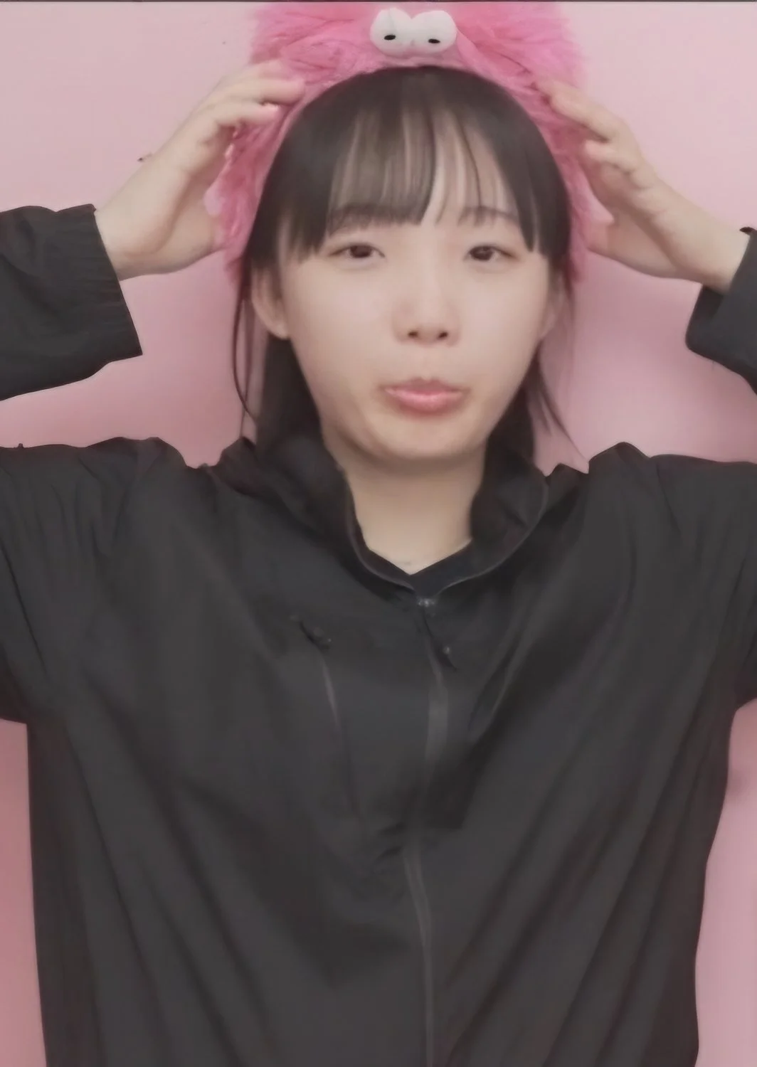 korean slut 수빈 image 1