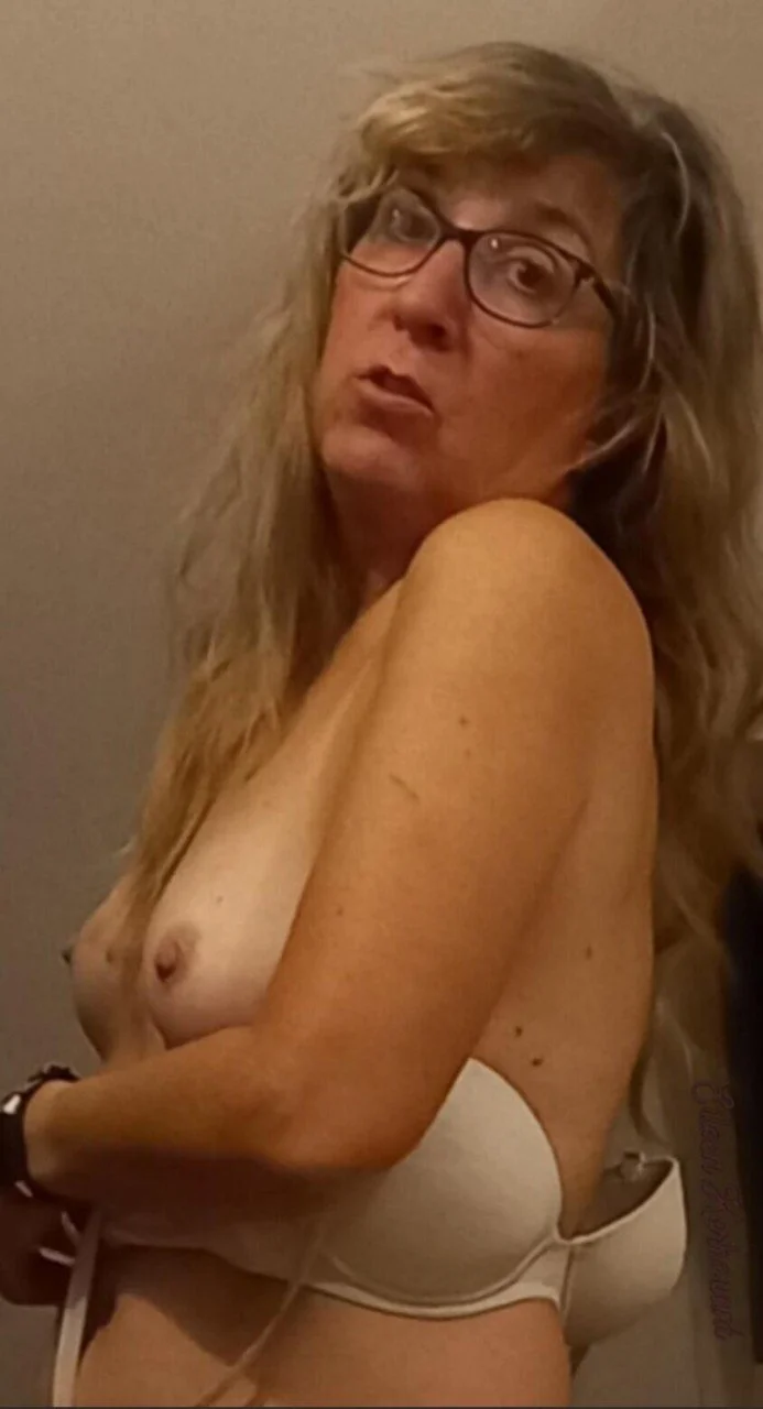 STEPHANIE 's BOOBS image 29