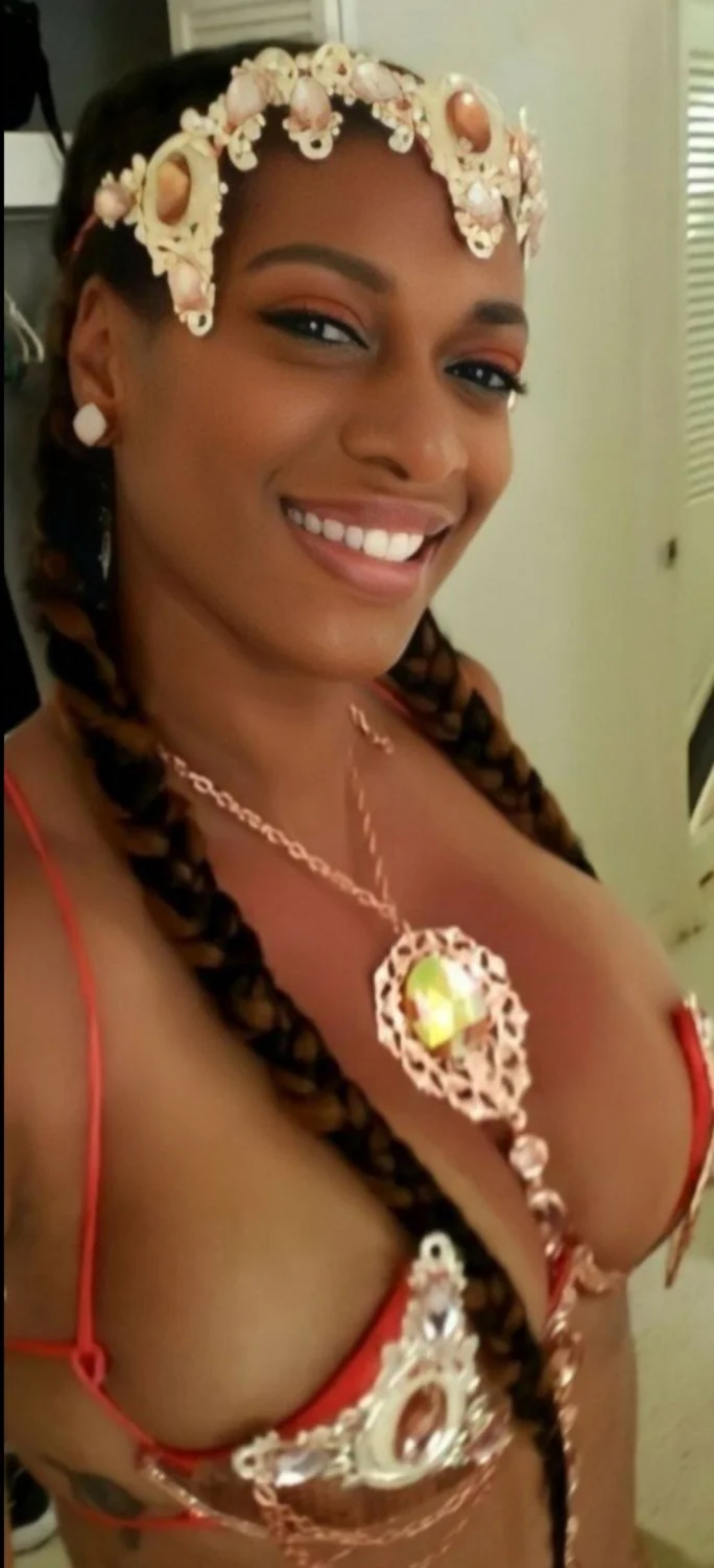 Ayannaluv main image