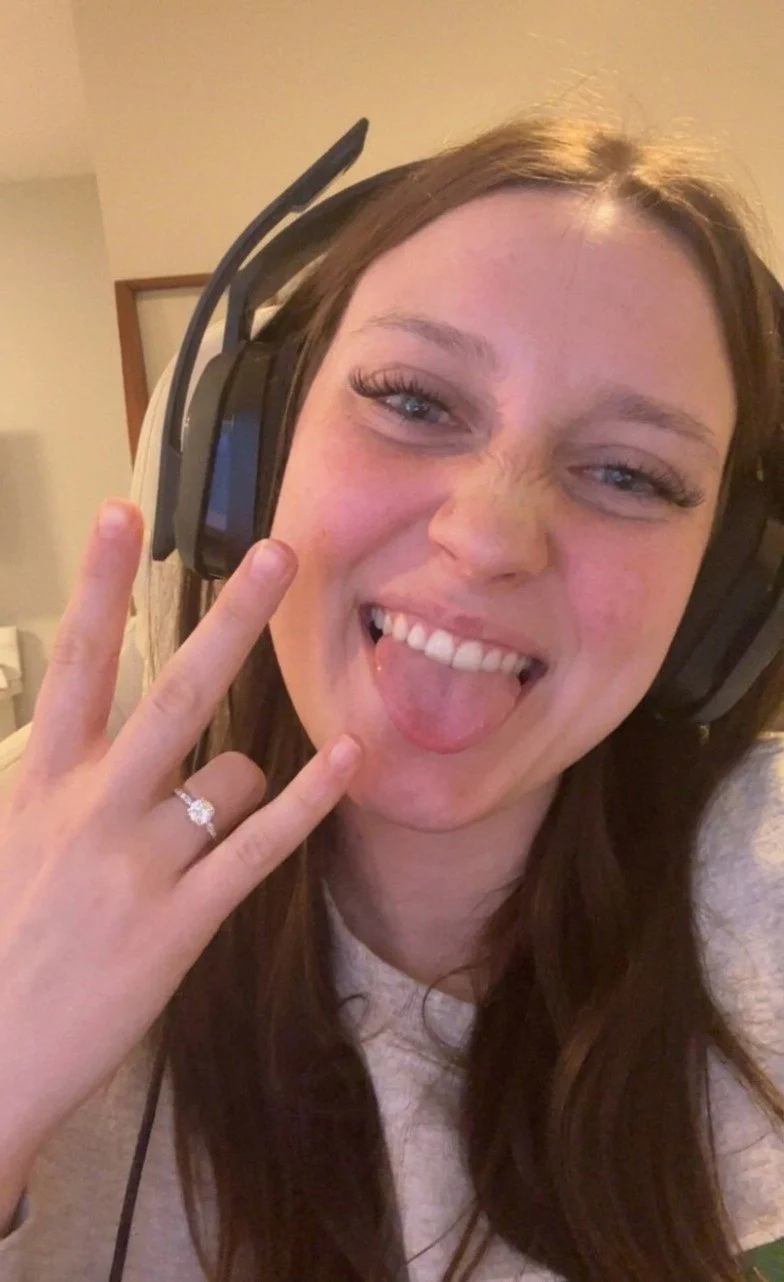 Needy webslut Hailey image 2