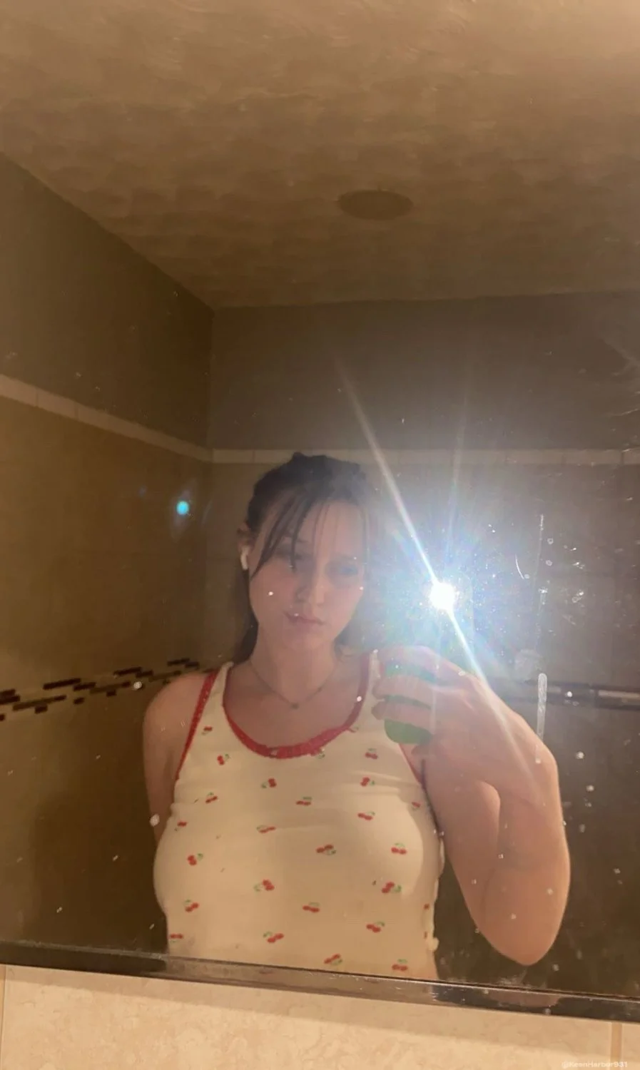 Needy webslut Hailey image 3