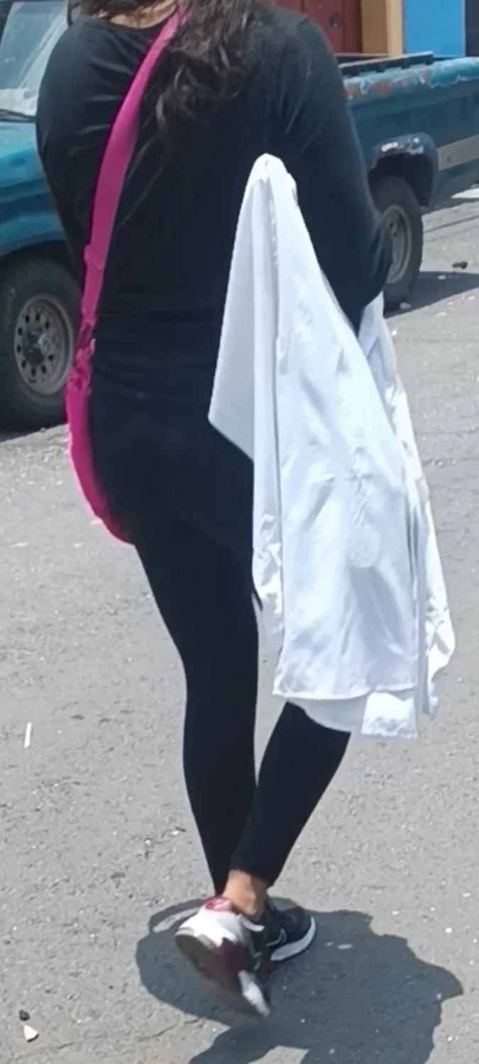 Vecina Nalgona,Compartanla🥵🍑. image 3