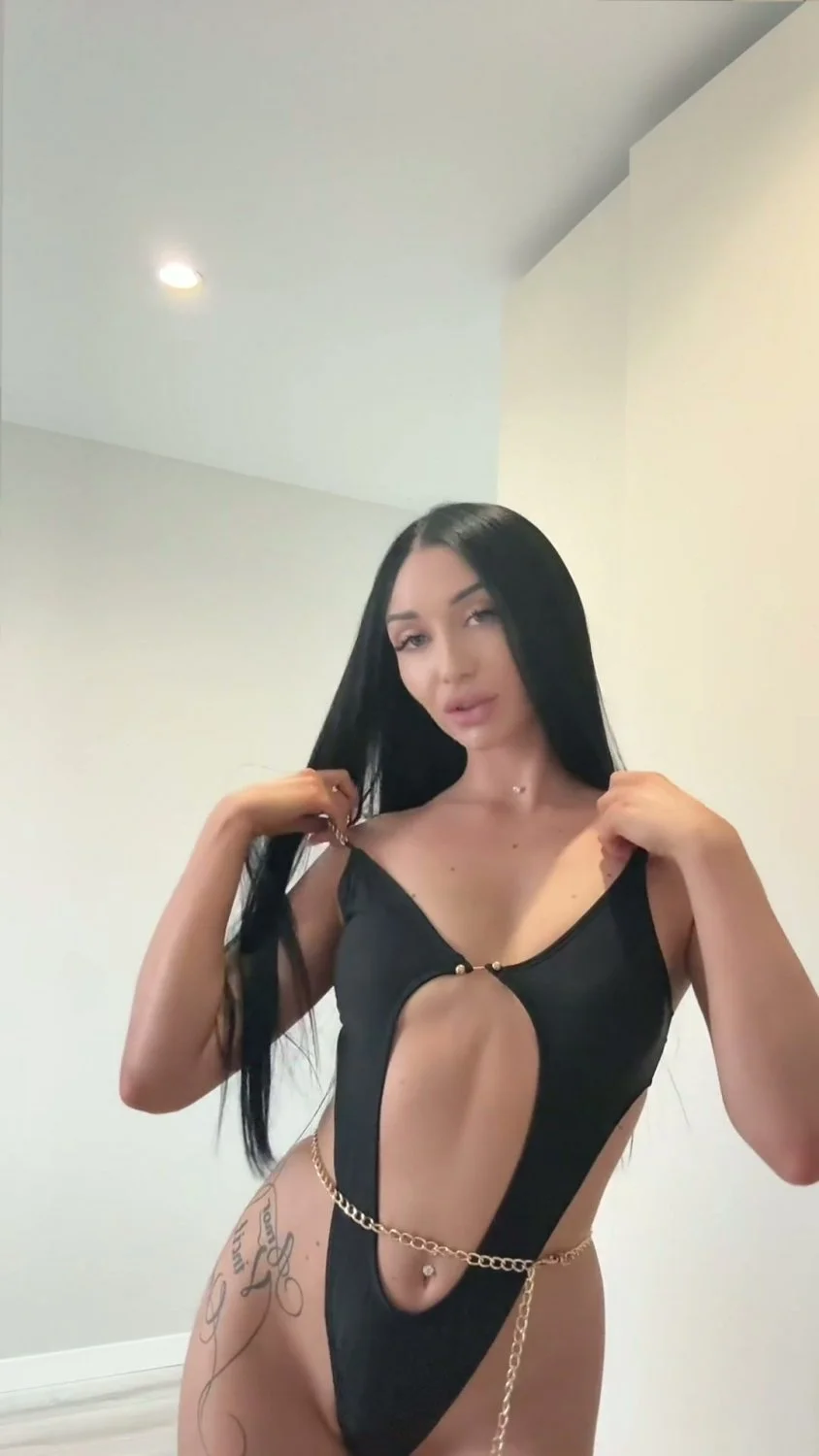 🔞 nasty slut curvy body pussy eating nude tight pussy 😈🍑 OF image 3