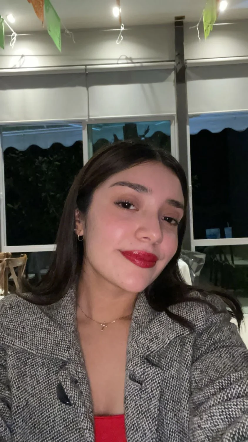 La novia de un seguidor puro 🔥🔥 main image