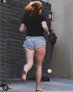 Emma Kenney image 2