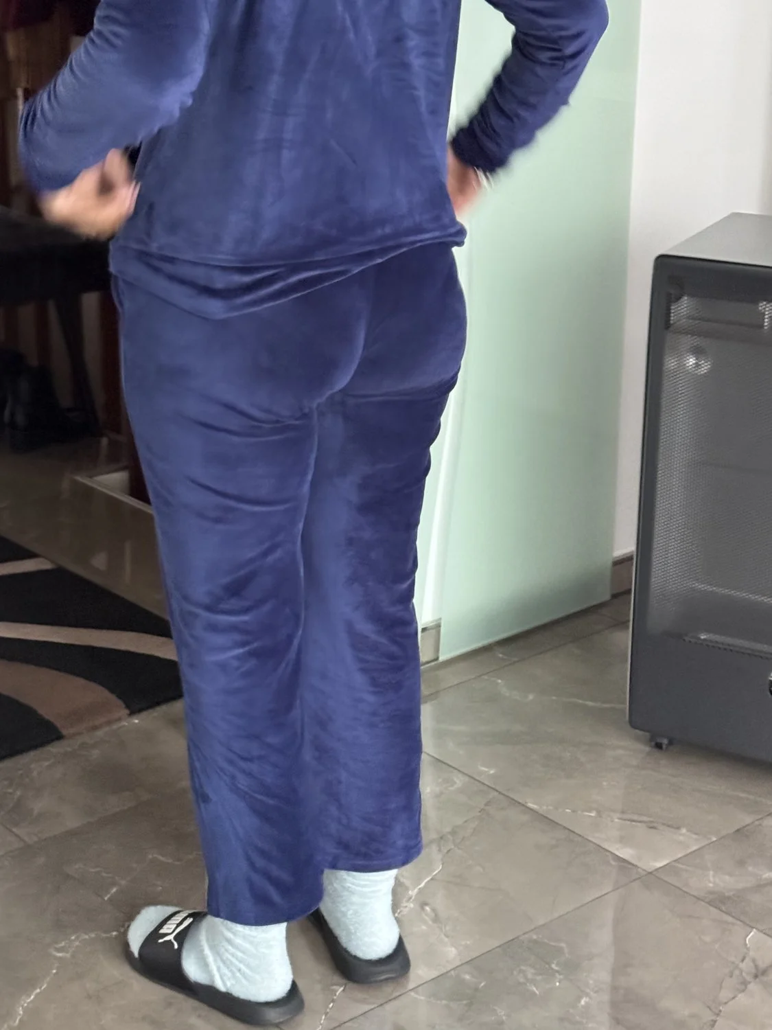 sneaky shots from my cousin 🤤 image 5