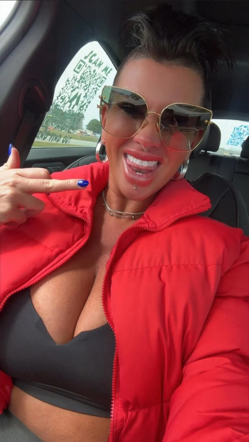 Mohawk milf image 3