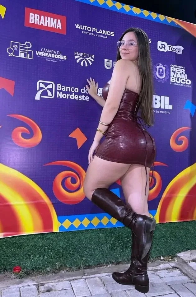 Putinha gostosa do insta image 18
