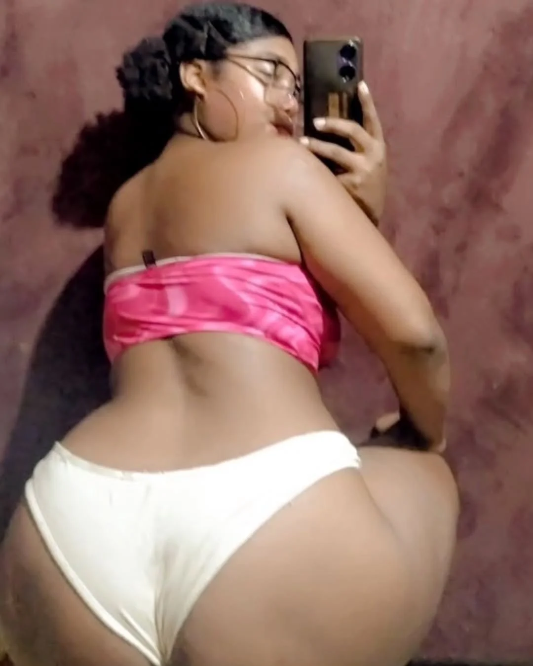 Pussy clean image 3