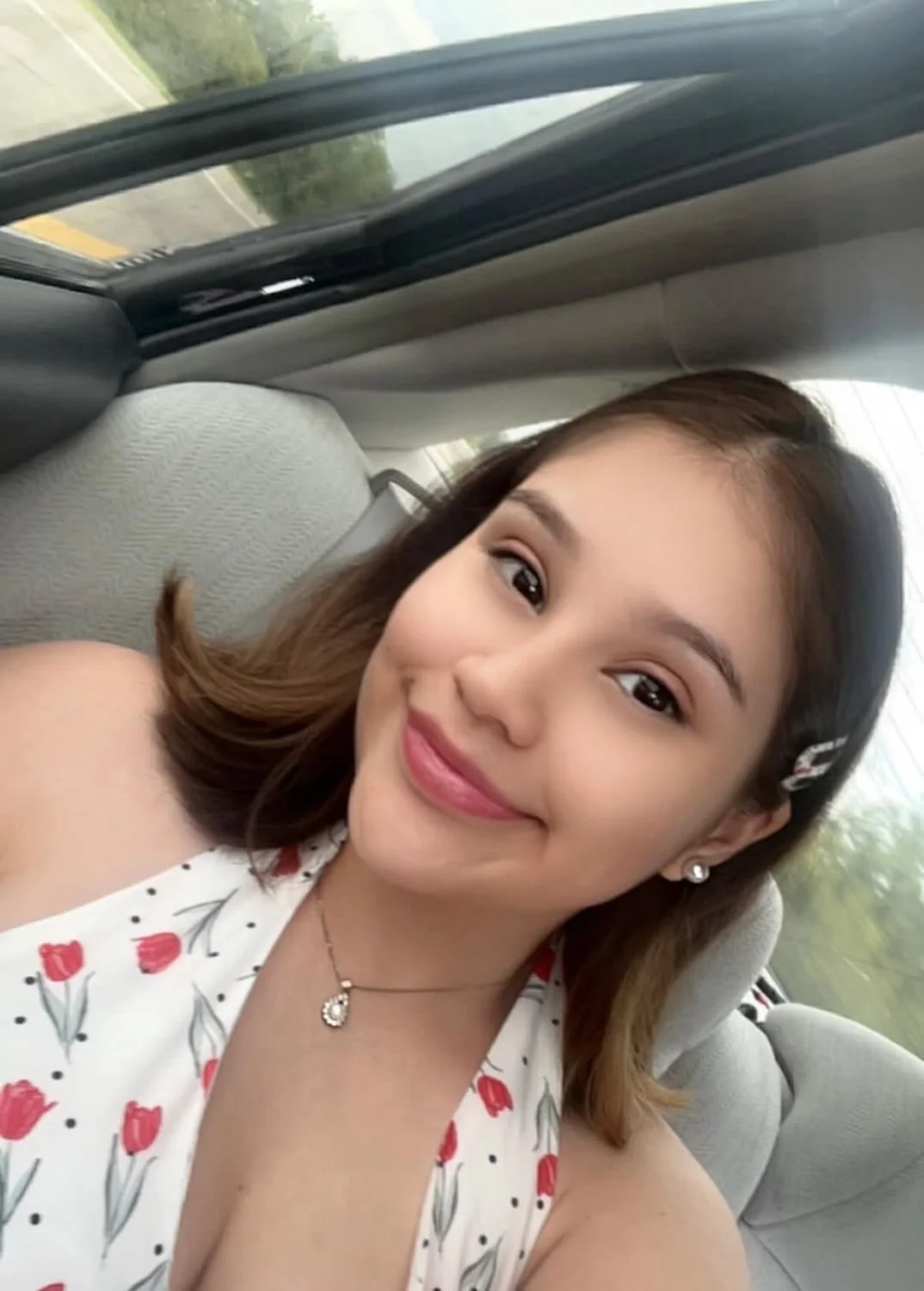 Cucks Innocent Girlfriend Exposed image 12