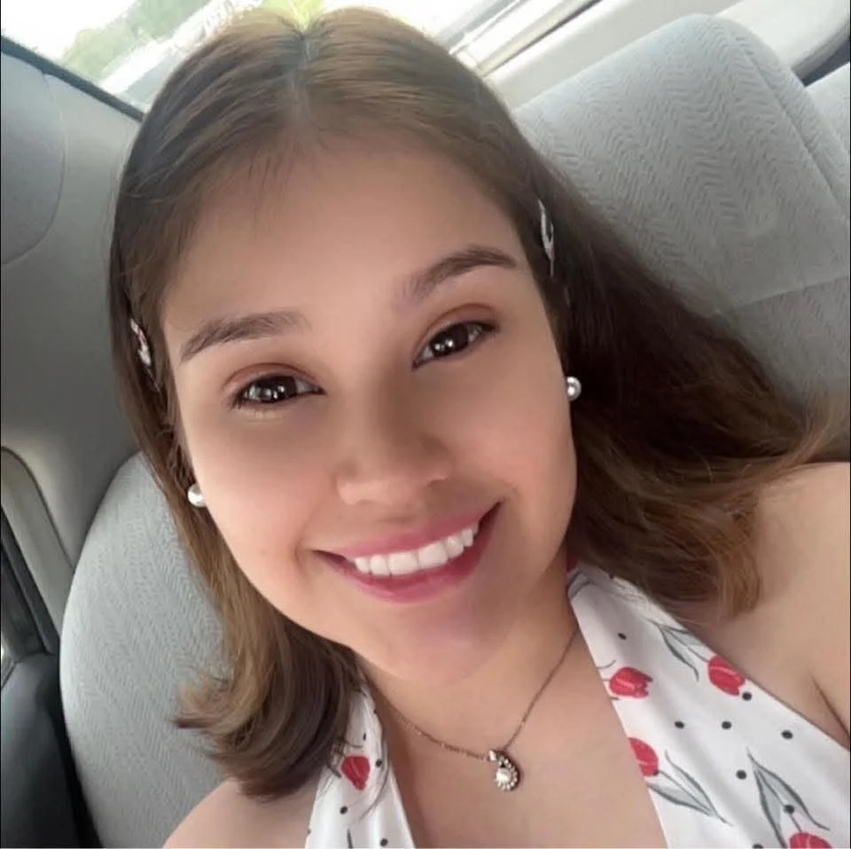 Cucks Innocent Girlfriend Exposed image 3
