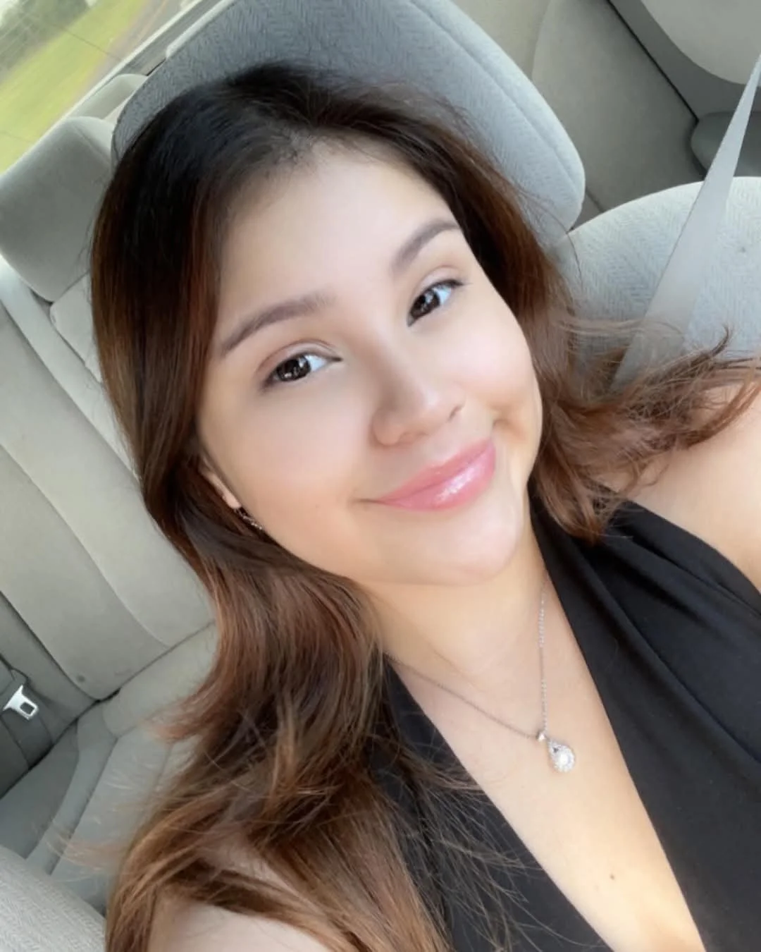 Cucks Innocent Girlfriend Exposed image 4